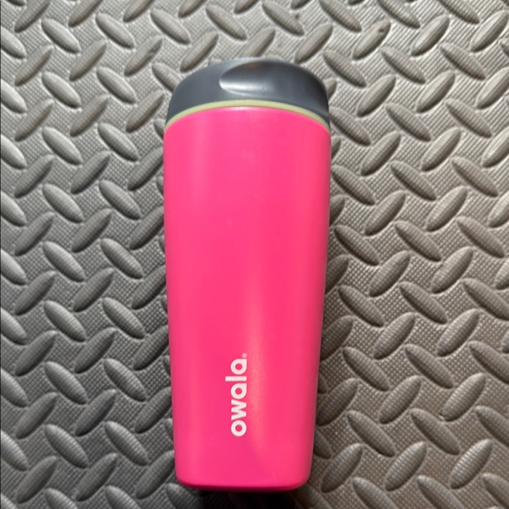 Owala Pink Travel Mug 20oz